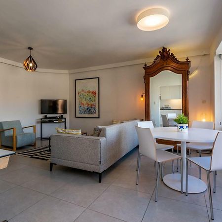 Modern Apartment With Free Parking Остенде Екстериор снимка