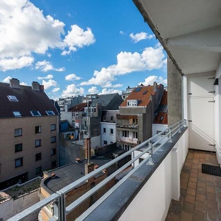 Modern Apartment With Free Parking Остенде Екстериор снимка